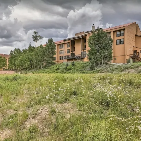 Brian Head Studio Near Lifts, Pool, Heated Parking