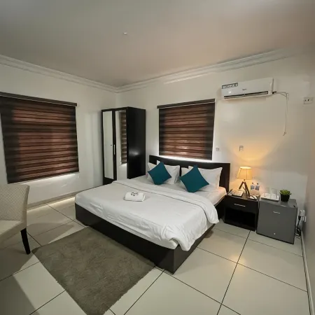Trendy Inn