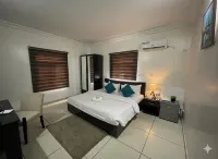 Trendy Inn