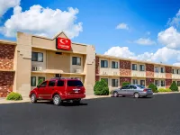 Econo Lodge Inn & Suites Hotels in Newton