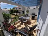 Magnificent Golf Village Cottage, fully equipped, Wifi, large outdoor swimming pool - 2-Star