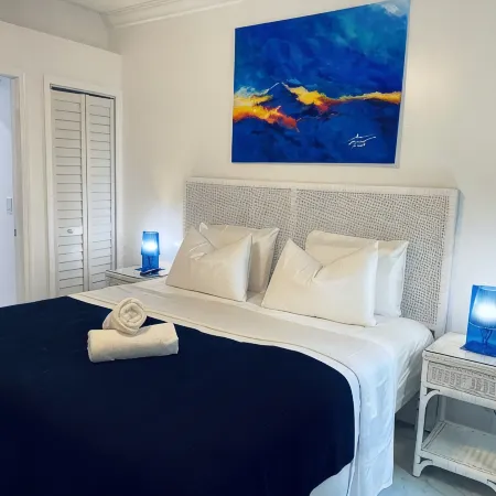 Nice 2 bedroom on ocean dr view jacuzzi