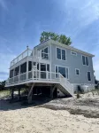 Wind Song Getaway on the Beach - 4-Star