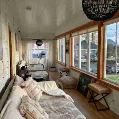 Seaside Beachfront Home on Prom Rooms