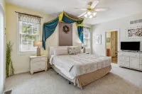 Welcome to Gallery on the South Fork – A Lake Lover’s Dream - 4 stjerner