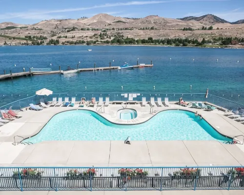 Lake Chelan Waterfront Resort Home- Pool, Boat -STR-0290 Hotels in Chelan