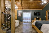 Rustic Romance- Couple's Dream w/Jacuzzi Tub, Hot Tub, & Balcony Swing Bed - Romantic
