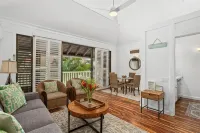 New Remodeled May 2025 1-bed.Apartment in Kiahuna with AC and fiber internet.