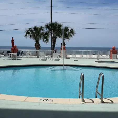 3 BR/3BA -- Perfect for Couples' Retreat or for Families -- Pets Welcome
