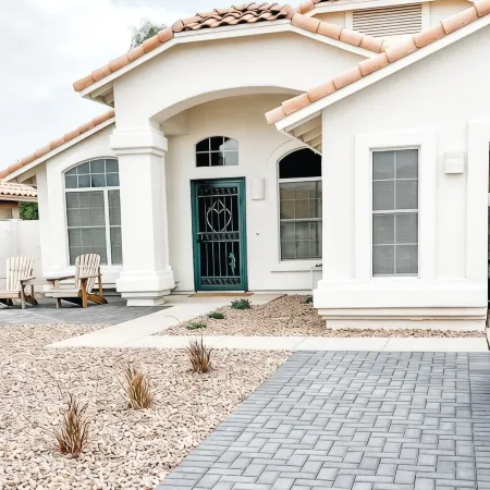 New! Peaceful, clean, heated pool, lake 2 blocks, outdoor bed swing