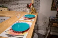 Stylish DU Apt. - Business Traveler - Sleeps 4 - Condos