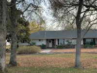 Peaceful 3-bedroom Country Ranch House near Oroville