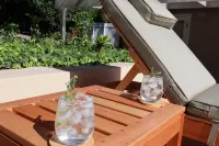 Stylish & Cozy House - 5min from the beach!