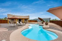 Phoenix Desert Retreat-Family-friendly, 3 beds, Pool, AC, and WIFI - Pools