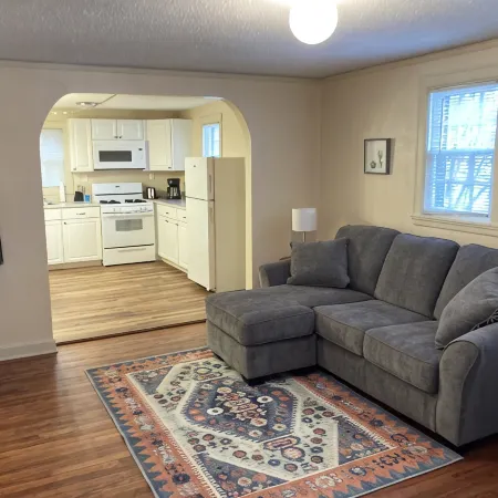 Adorable 1 bedroom duplex in quiet neighborhood.
