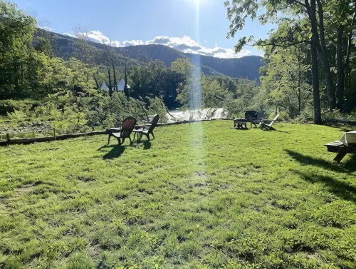 Beautiful RV on the Esopus Creekearly Season Special!  199/Night in May-June - Wifi