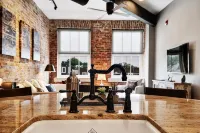 LUXURY LOFT on MARKET!!! - 4-نجوم