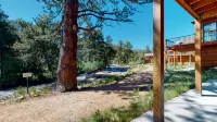 Prime River Frontage Home/ AC/1mi to EP & 2mi to Rmnp/Fish Outside Your Door! - 4-Star