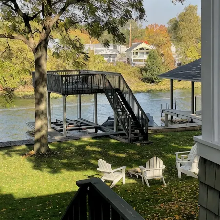 Indian Lake Treehouse Waterfront Cottage