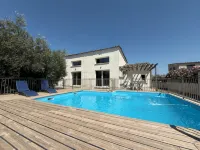 Villa 8 persons with swimming pool at the Pont du Gard - Villas