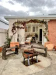 The Gypsy Saddler across from Tenterfield Saddler
