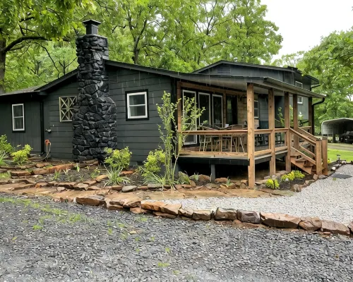 Beautiful cabin by the Lake Hotels in Cherokee County