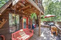 Enchanting Lake Texoma Cabin with Hot Tub