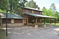 Waterfront Cabin on Lake Fork~Private Ramp, Open-Air Dock & Lift. Pet Friendly! - 4-Star