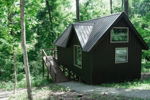 Secluded Cabin Minutes from Snow Trails & I-71 - Chalets