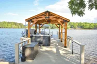 Blue Heron Haven - Ultimate Lake Escape: Lake Bouncer, Arcade, Kayaks, Hot Tub - 3-Star