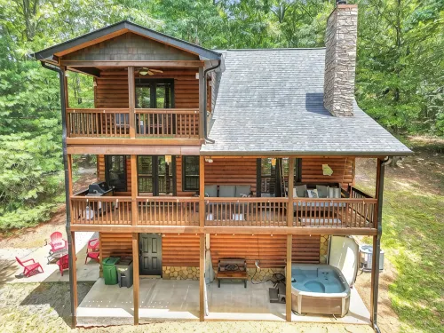 Mineral Bluff Cabin-King-Sleeps 7-Fire Pit-Hot Tub-Pets-10 minutes to Blueridge - Jakuzi