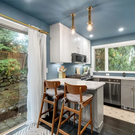 2Br Historic Marblehead Home+Minutes to Beach
