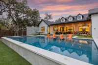 -NEW-Downtown DRIP  Pool/Spa/Golf/Pickleball/30Guests - Pool