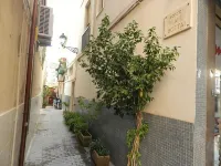 Cavour Rooms