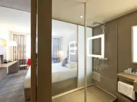 Novotel Lodz Centrum Hotels near Red Tower