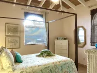 Nancy's Folly Villa - Fabulous Home - overlooking dazzling Rendezvous Bay