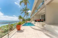 Dreamy Ocean Front Sea Palm Villa #10 - Strand