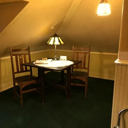 Alaska's Capital Inn Bed and Breakfast