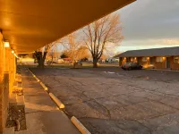 Tops Motel