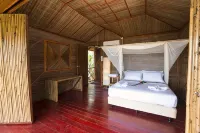 9 Huts on a Hill - breakfast
