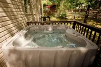 Massanutten Cabin: Hot Tub, Big Yard + Free Pool Pass - 4 stjerner