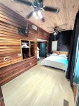 White River Lodge #1 - Stuga