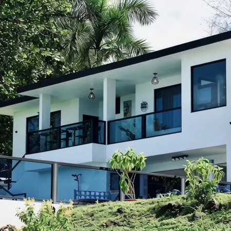Private Pickleball Oasis + Pool – 15 Min to Beaches & El Yunque, 30 Min Airport