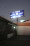 Berlor Airport Inn - parking