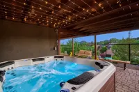 Uptown Sedona Luxury • 3 King Suites • Views • Hot Tub&Fire Pit • Walk to Dining
