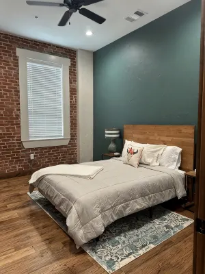 Cozy 2-bedroom apartment in Aubrey with WiFi, AC