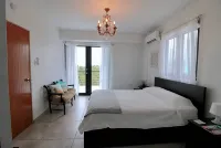 Minutes from the beach, modern home with ocean views. Pet friendly!
