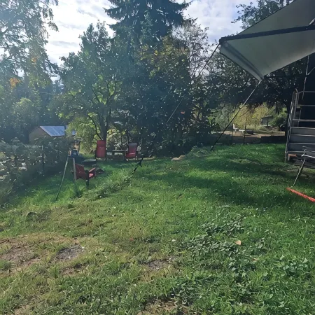 Cozy RV with AC and WiFi in Marvelous Metaline