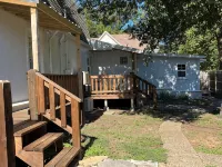 Nestle Inn-centrally located-walk to historic town Square-Big Rocks park & more