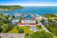 101 | Luxury | Downtown Sister Bay - Boutique